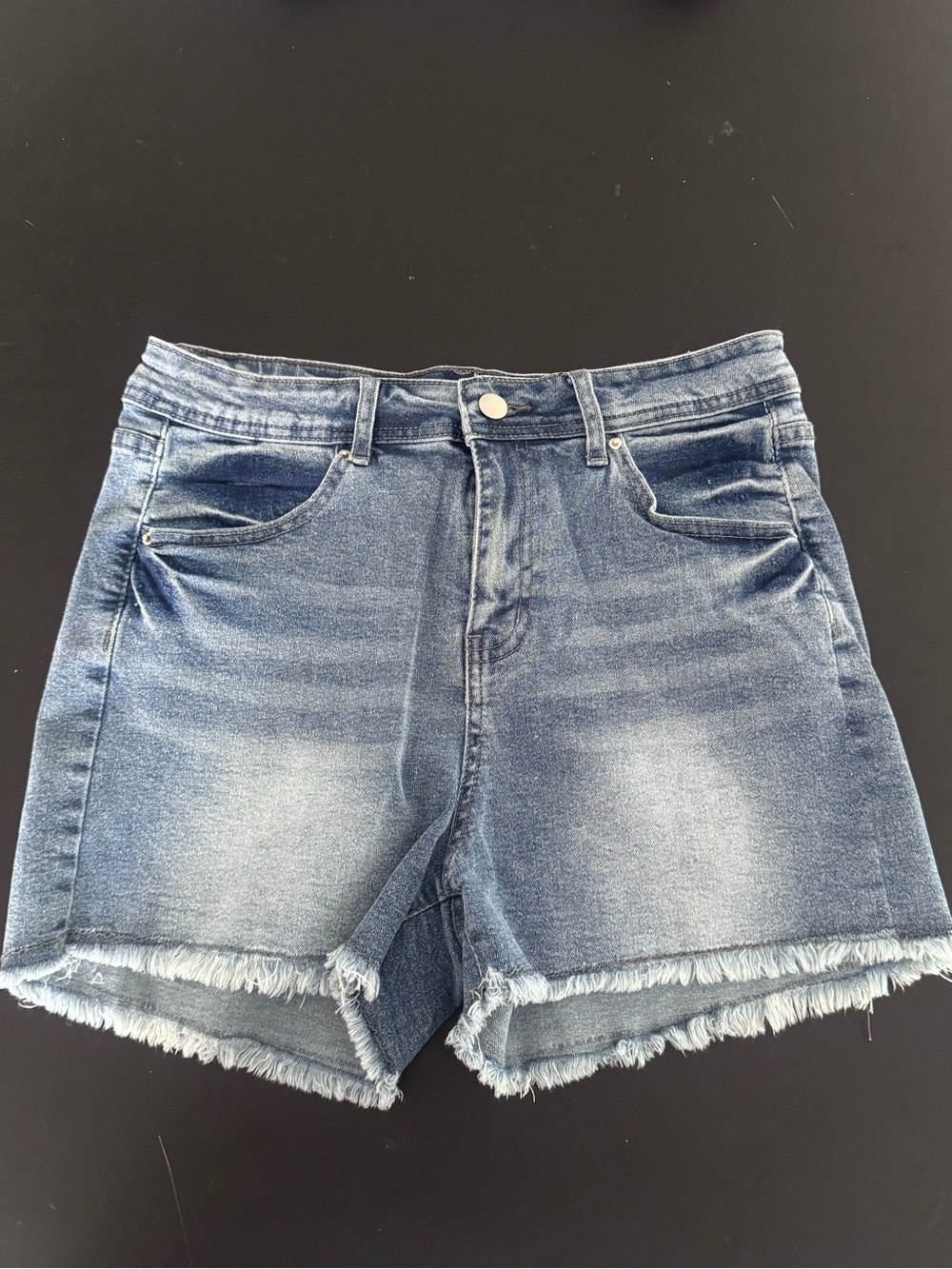Classic High-Rise Frayed Hem Denim Shorts - Blue